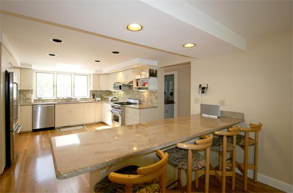 189 Oxbow Road Wayland, MA 01778 - Photo 8 of 19