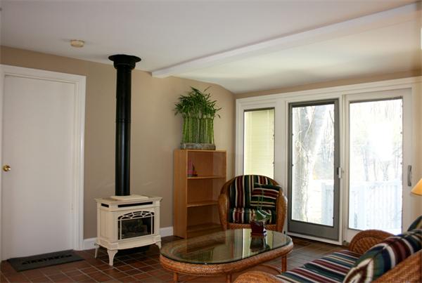 189 Oxbow Road Wayland, MA 01778 - Photo 10 of 19