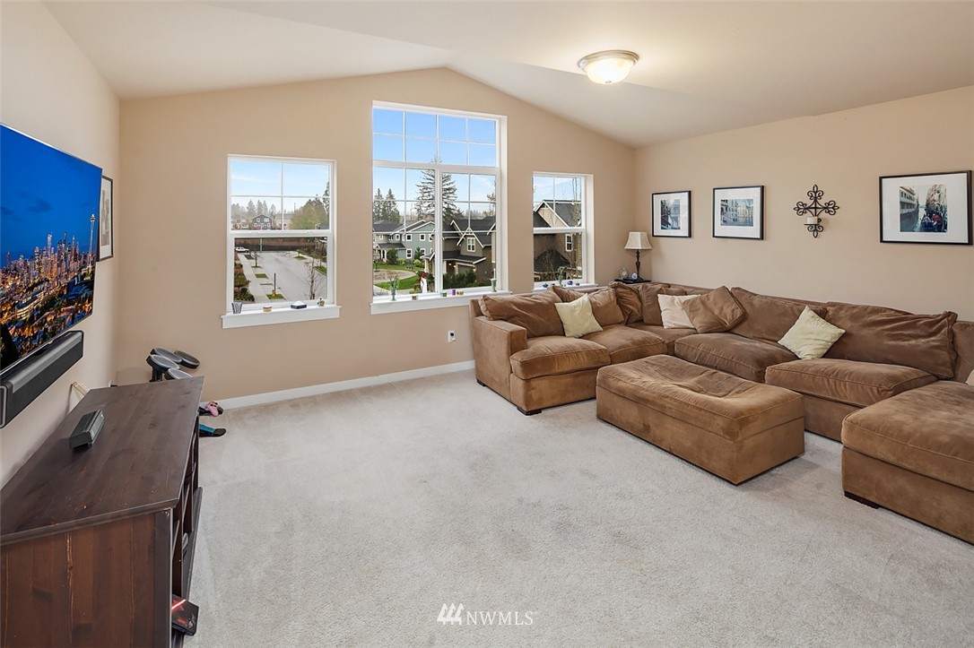4021 180th Place Southeast Bothell, WA 98012 - Photo 14 of 23 Gallery Image 14