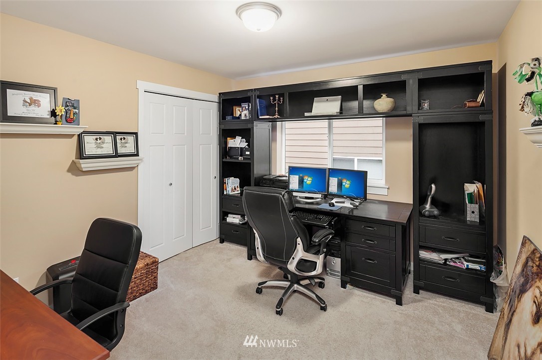 4021 180th Place Southeast Bothell, WA 98012 - Photo 15 of 23 Gallery Image 15