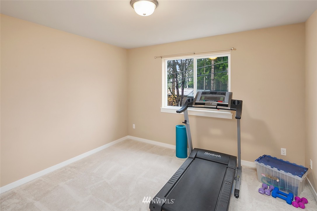 4021 180th Place Southeast Bothell, WA 98012 - Photo 17 of 23 Gallery Image 17