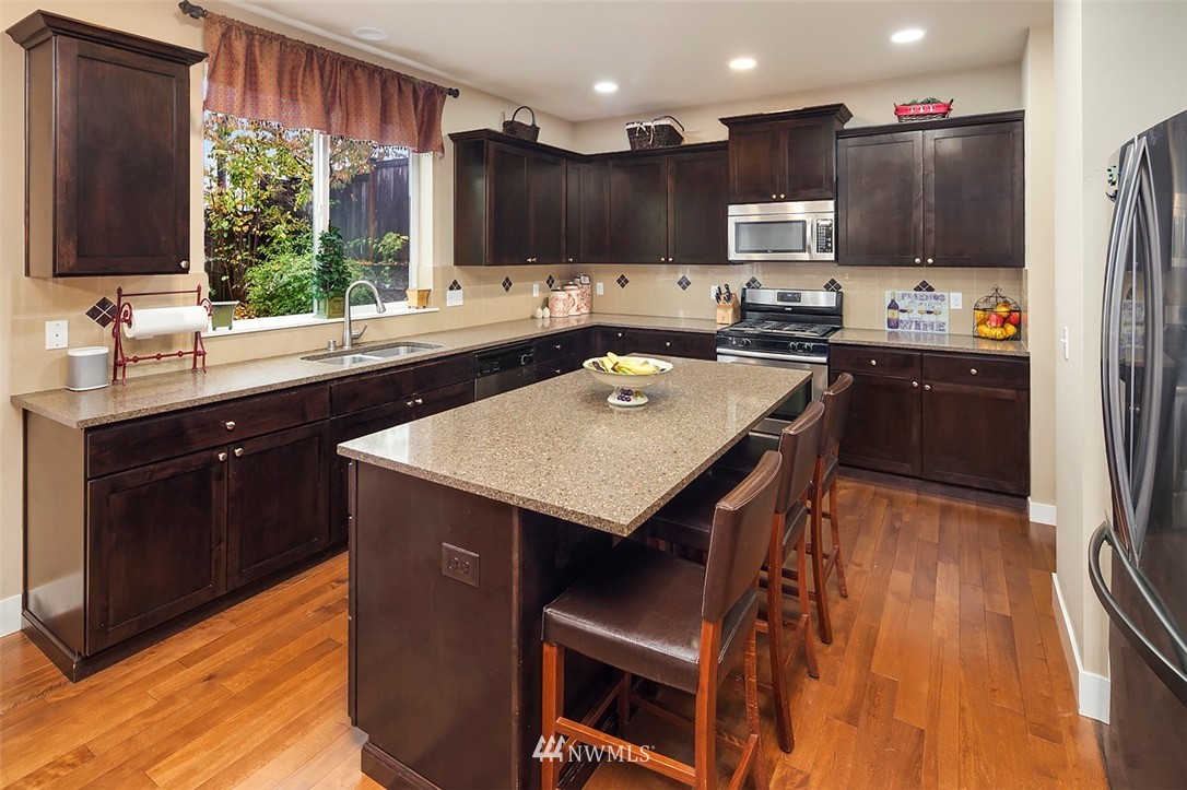 4021 180th Place Southeast Bothell, WA 98012 - Photo 6 of 23 Gallery Image 6