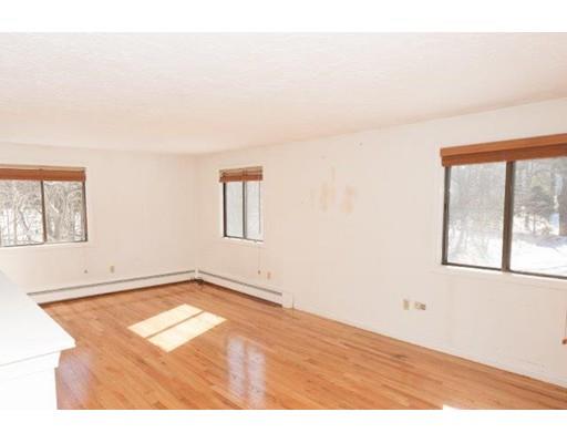 28 James Road Sterling, MA 01564 - Photo 8 of 29 Gallery Image 8