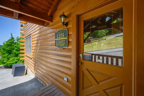 $675,000 | 1105 Autumn Path Way, Sevierville, TN 37862