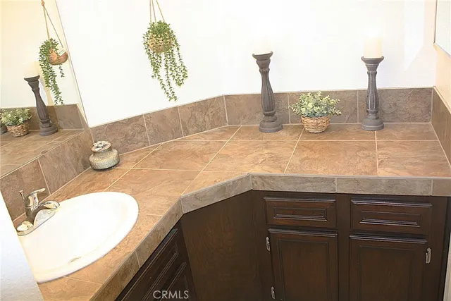 a close view of sink