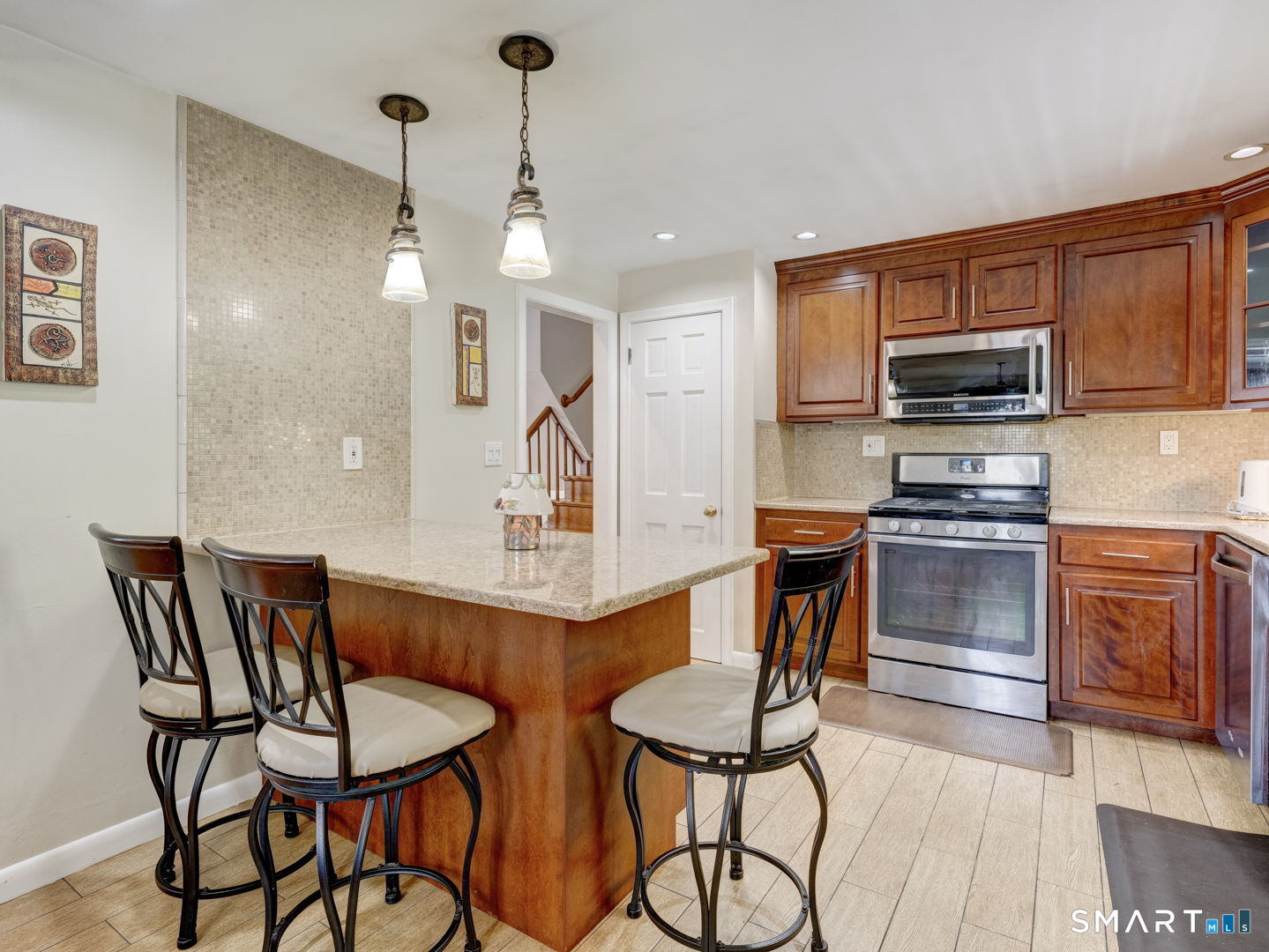 4 Lee Circle Bloomfield, CT 06002 - Photo 20 of 38