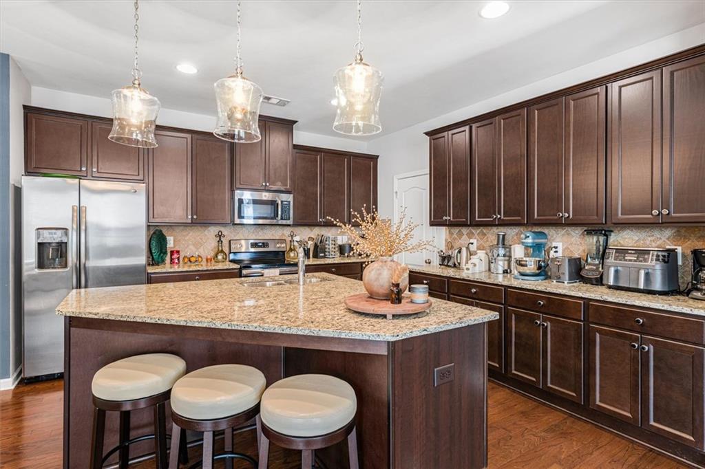 7643 Bucknell Terrace Fairburn, GA 30213 - Photo 6 of 30
