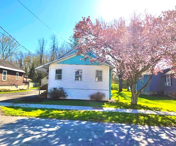 305 Phillips Street Oneida, NY 13421 - Photo 1 of 1 Front of home