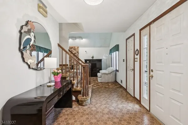 $760,000 | 2 Grenoble Court, Old Bridge, NJ 07747
