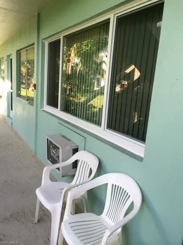 $4,500 | 421 12th Avenue South, Unit A9, Naples, FL 34102