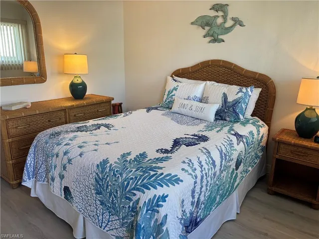 $4,500 | 421 12th Avenue South, Unit A9, Naples, FL 34102