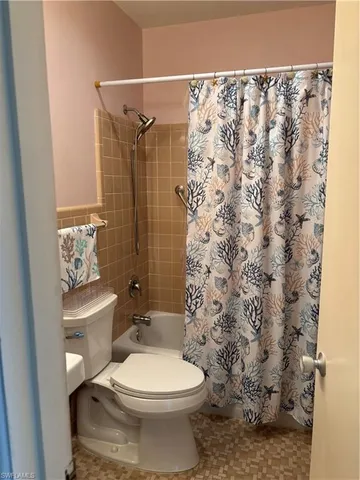 $4,500 | 421 12th Avenue South, Unit A9, Naples, FL 34102