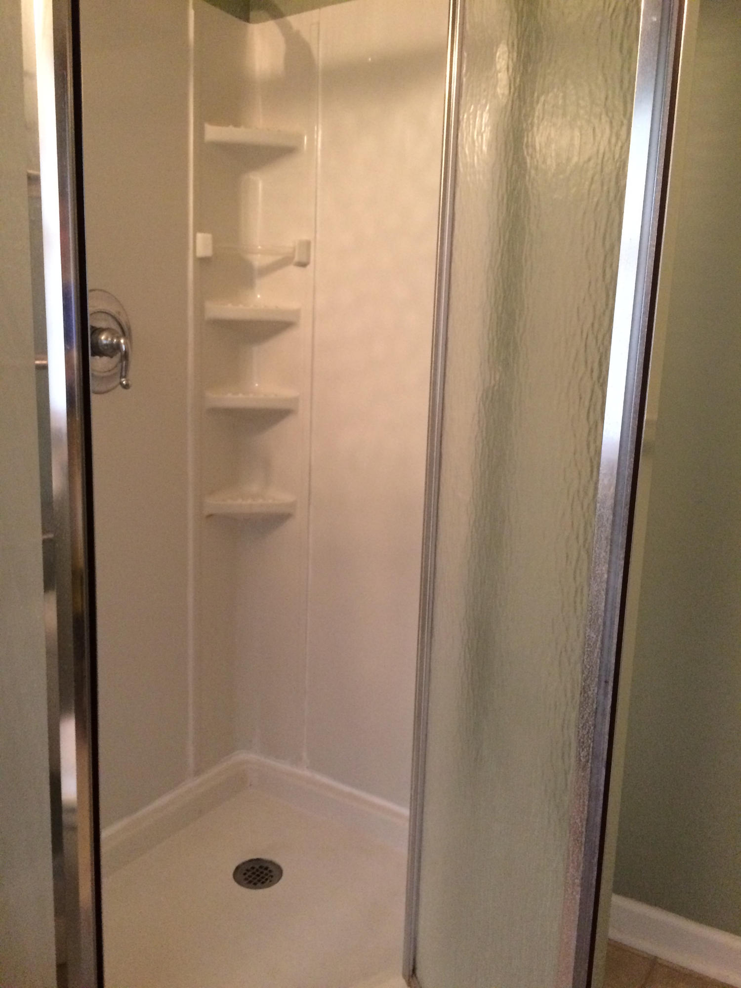 110 Verbena Road Oak Ridge, TN 37830 - Photo 20 of 28 Master shower