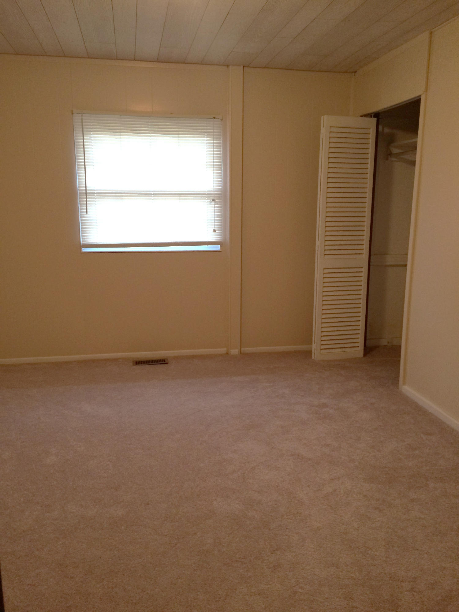 110 Verbena Road Oak Ridge, TN 37830 - Photo 21 of 28 Bedroom 1