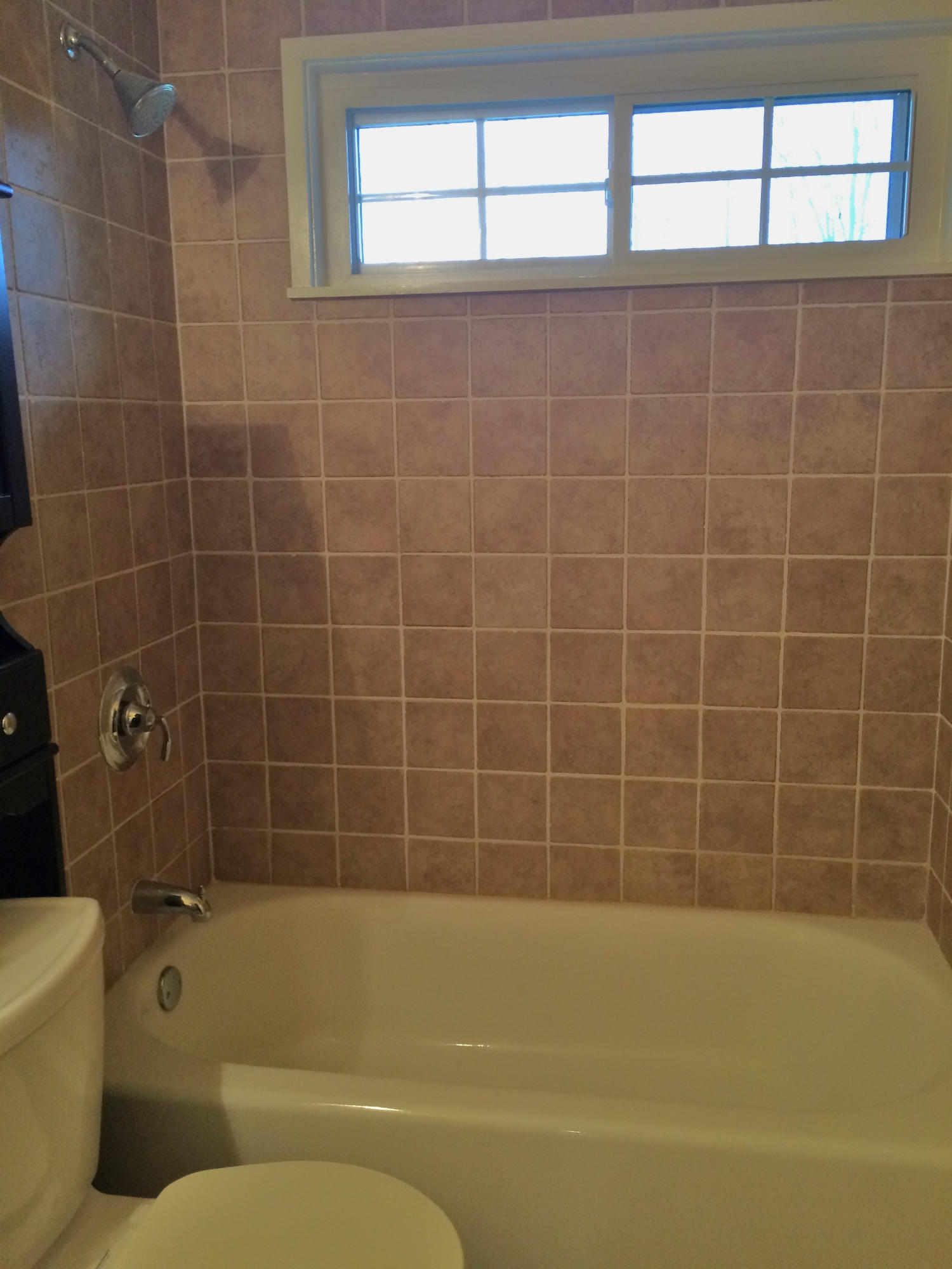 110 Verbena Road Oak Ridge, TN 37830 - Photo 23 of 28 Tile surround