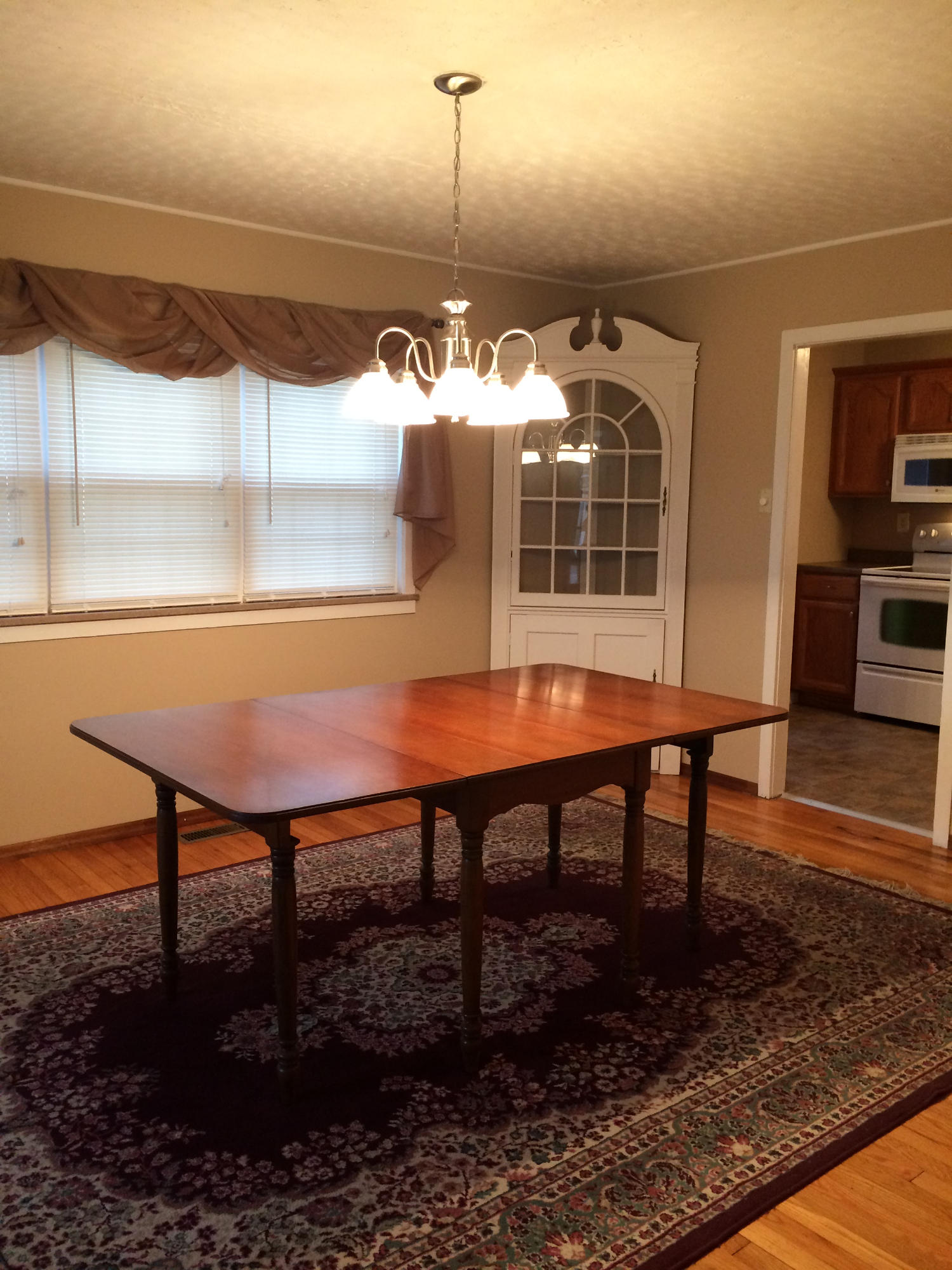 110 Verbena Road Oak Ridge, TN 37830 - Photo 10 of 28 Formal Dining to Kitchen Access