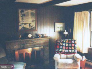 428 Briarhill Road Springfield, PA 19064 - Photo 2 of 6