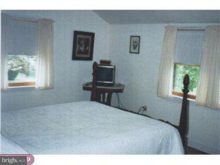 428 Briarhill Road Springfield, PA 19064 - Photo 4 of 6