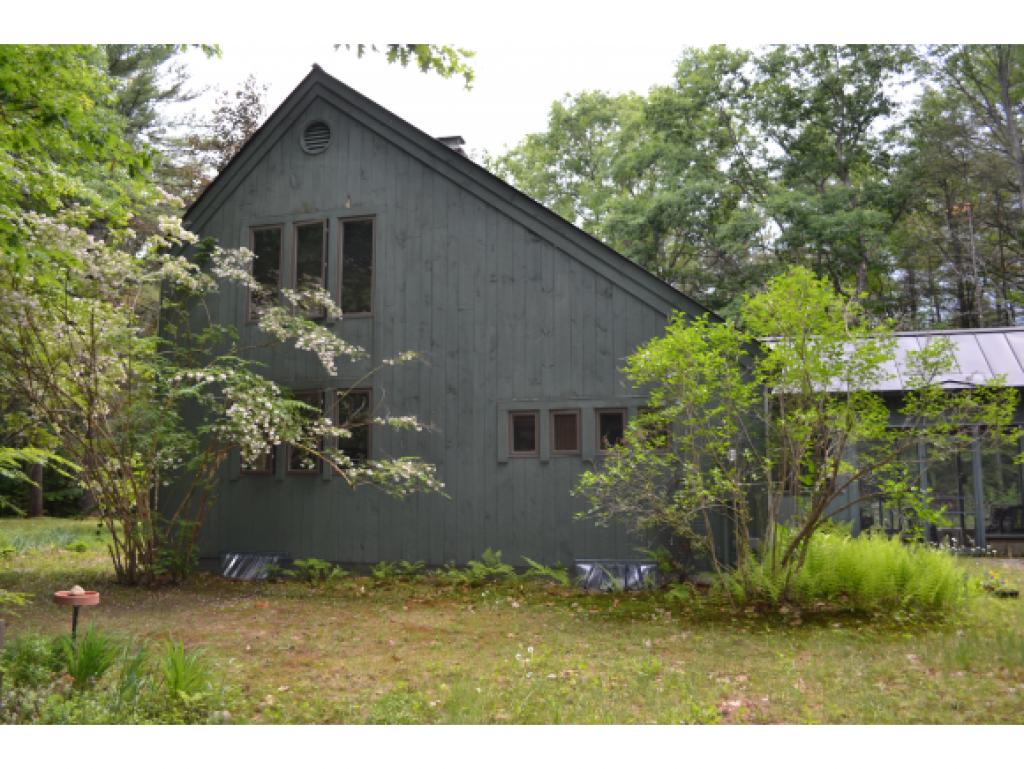 49 Moss Road Hopkinton, NH 03229 - Photo 2 of 35