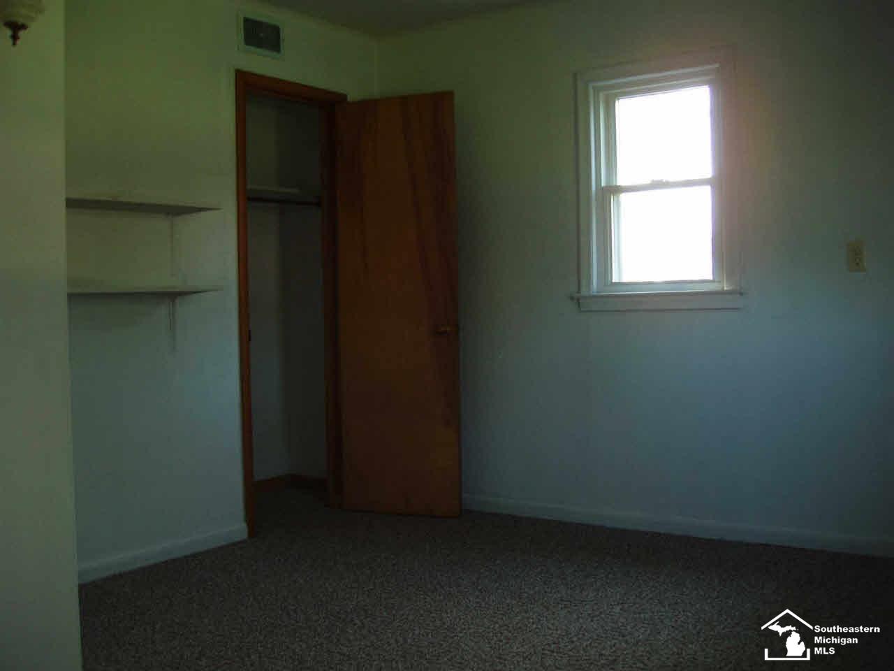 1690 South Raisinville Road Monroe, MI 48161 - Photo 12 of 24 20444755-11.JPG