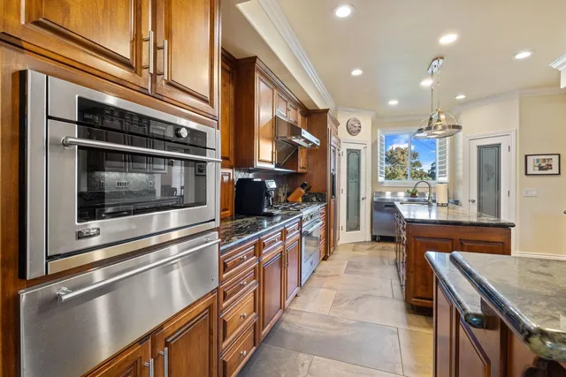 $1,925,000 | 5288 West Kile Road, Lodi, CA 95242