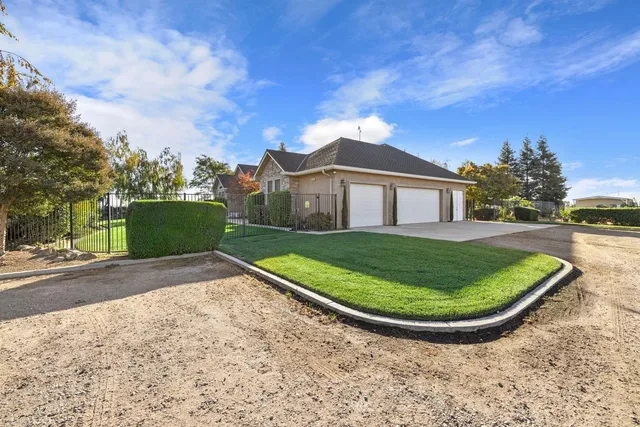 $1,925,000 | 5288 West Kile Road, Lodi, CA 95242
