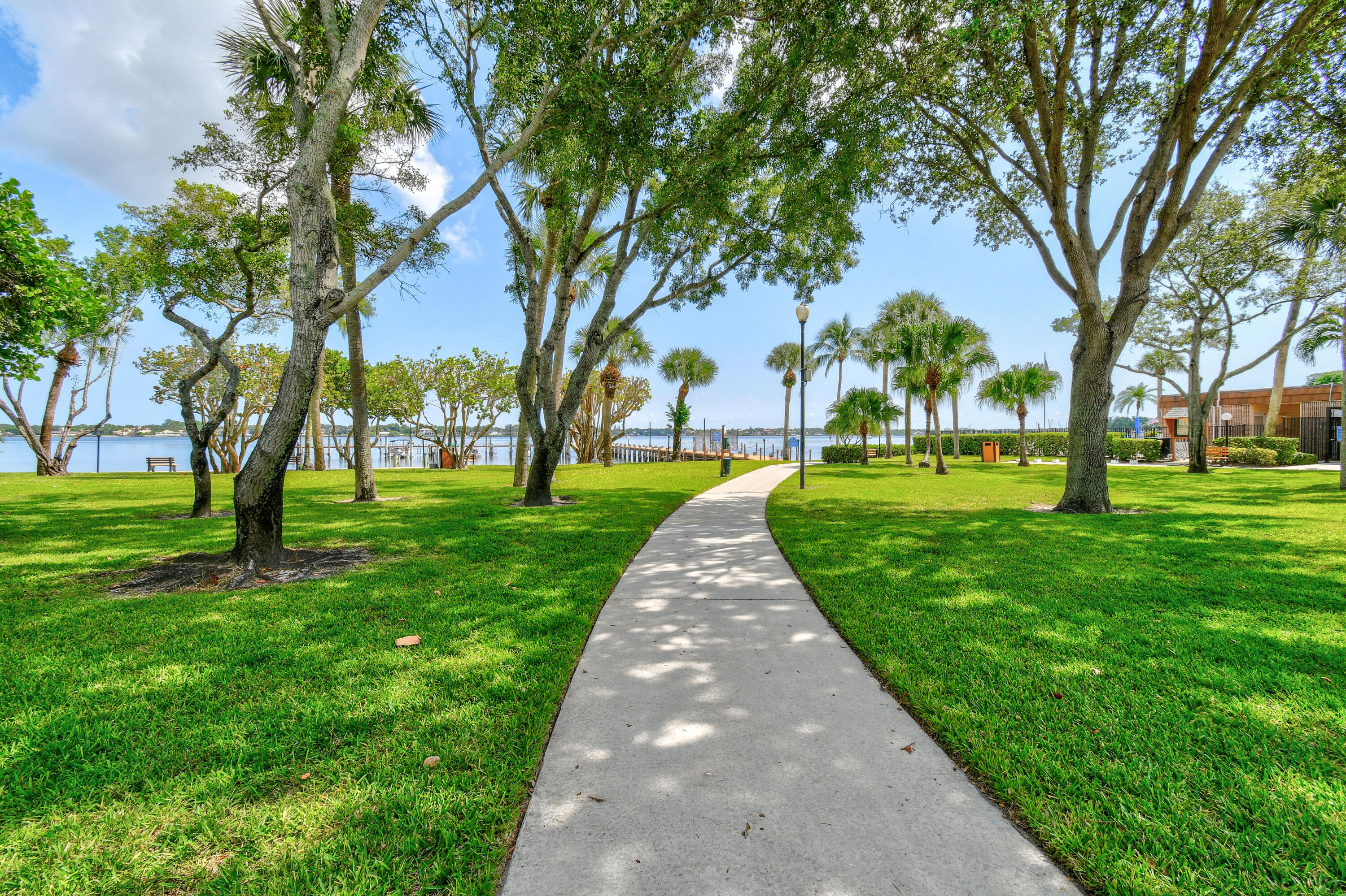 825 Center Street, Unit 6B Jupiter, FL 33458 - Photo 36 of 41 JupiterPlantation(3)