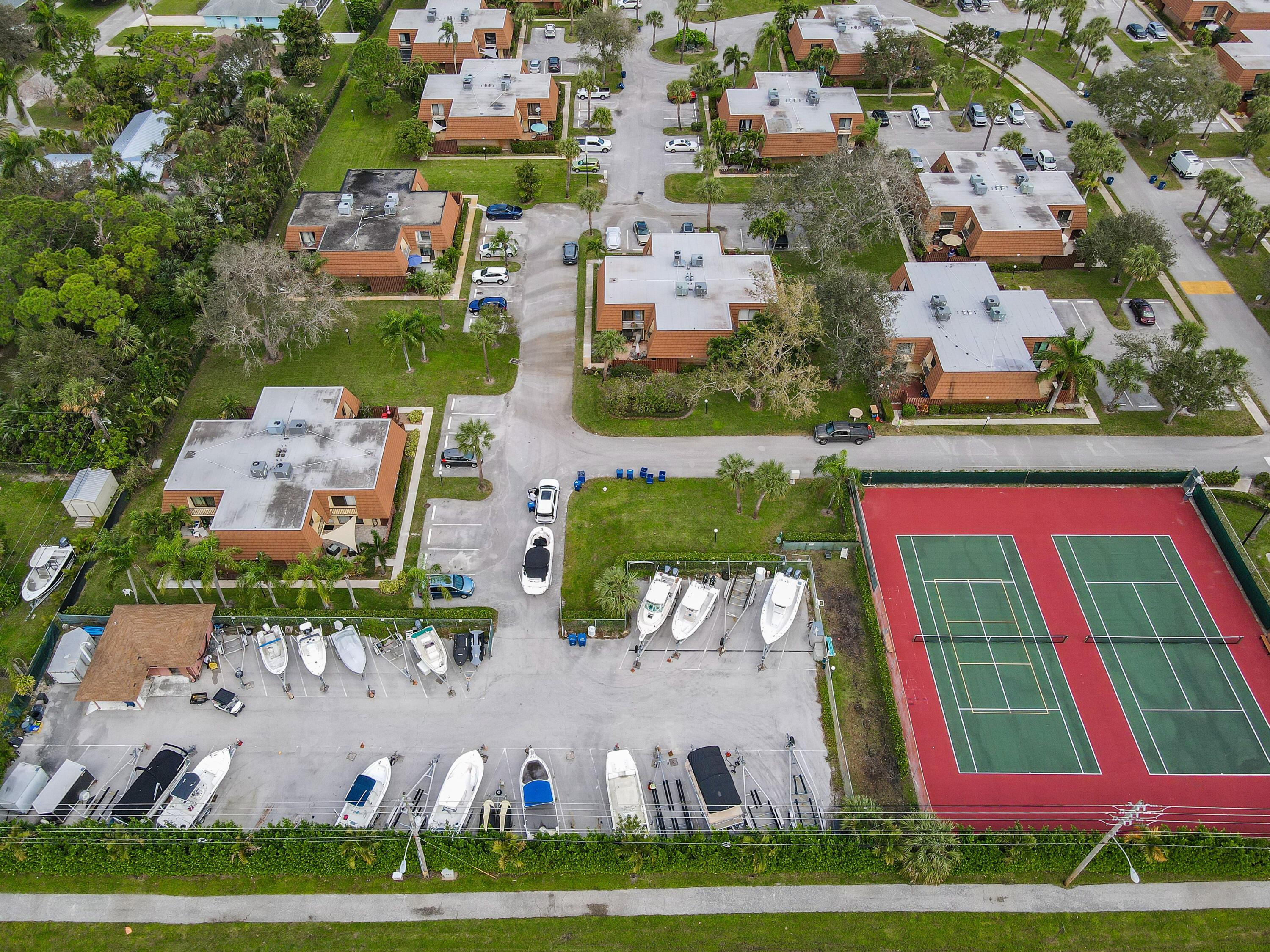 825 Center Street, Unit 6B Jupiter, FL 33458 - Photo 41 of 41 Tennis/Boat Storage