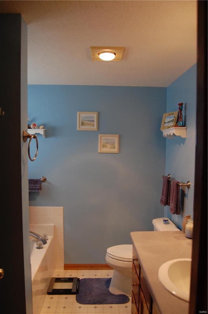 6704 Moro Road Edwardsville, IL 62025 - Photo 17 of 52 Gallery Image 17