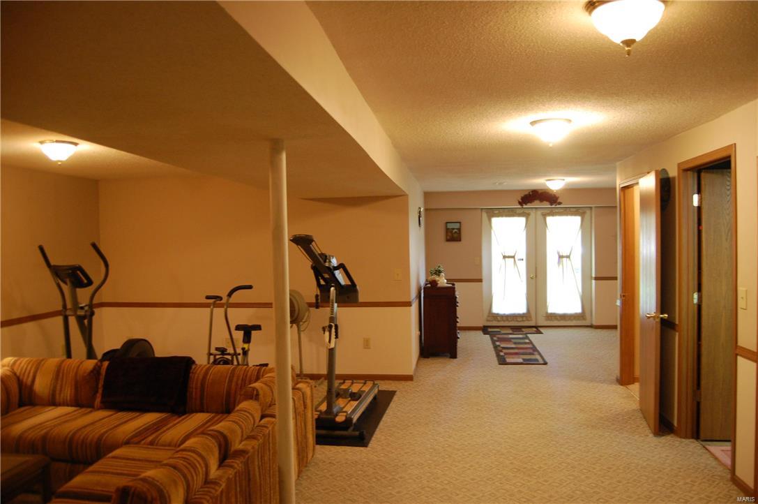 6704 Moro Road Edwardsville, IL 62025 - Photo 23 of 52 Gallery Image 23