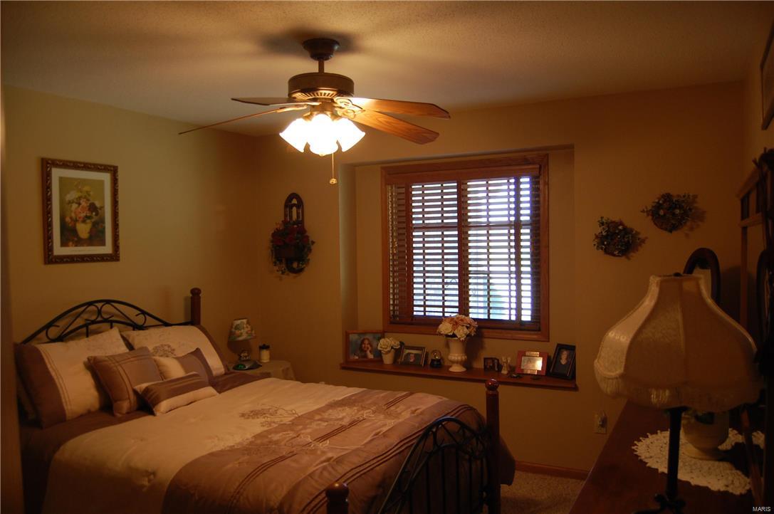 6704 Moro Road Edwardsville, IL 62025 - Photo 10 of 52 Gallery Image 10