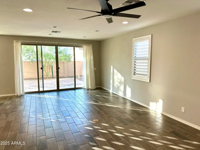 $2,395 | 7724 South 37th Way, Phoenix, AZ 85042