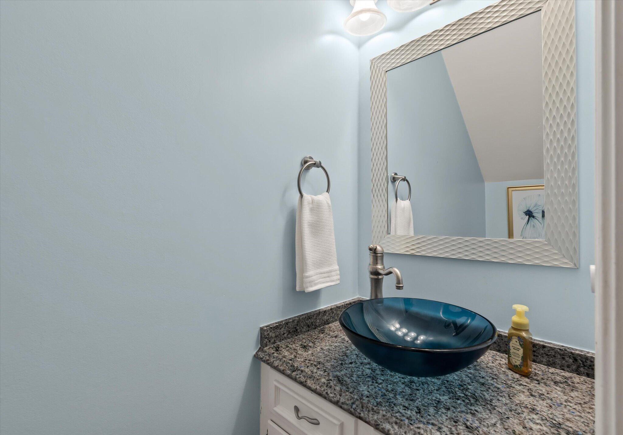 975 Harbortowne Road Charleston, SC 29412 - Photo 23 of 63 33-975 Harbortowne_i_Lowcountry_Exposure