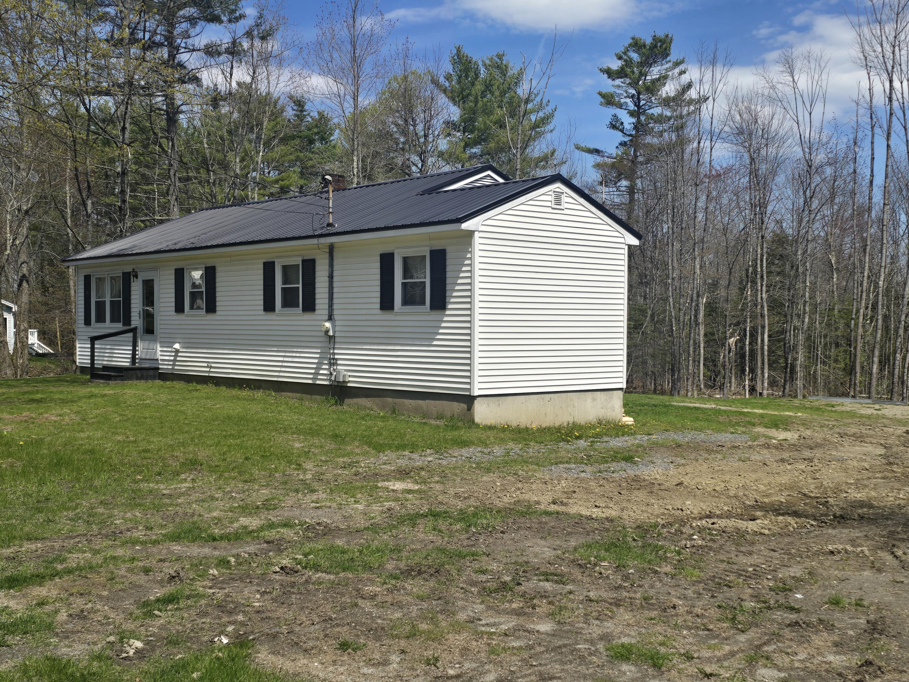 278 Middle Road Oakland, ME 04963 - Photo 7 of 47