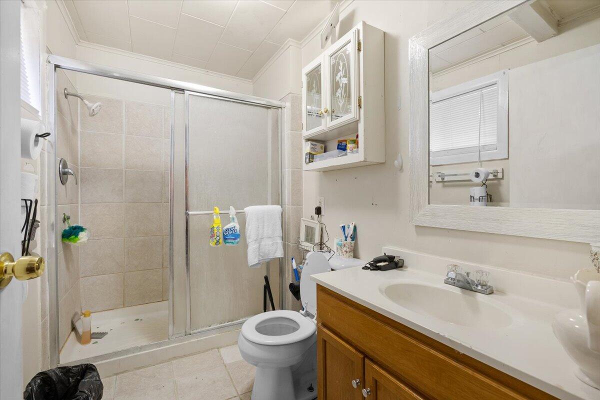 154 De Hague Road Medford, OR 97501 - Photo 14 of 22 11-CI_0733