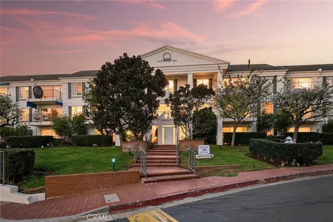 $799,000 | 300 Cagney Lane, Unit 206, Newport Beach, CA 92663