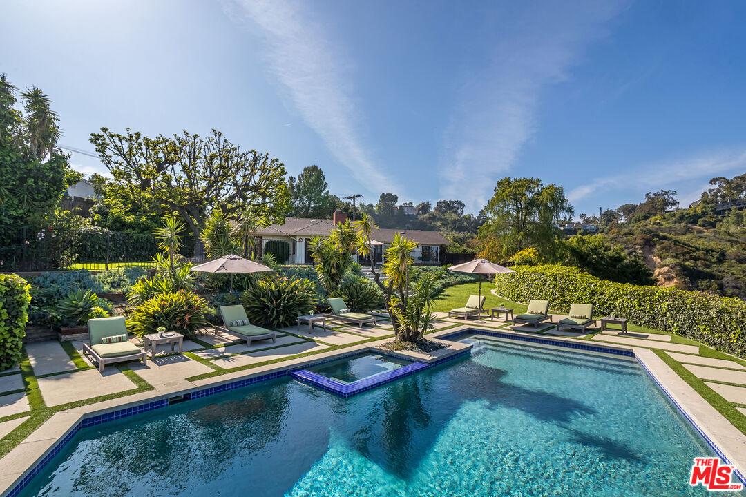 2618 Roscomare Road Los Angeles, CA 90077 - Photo 1 of 49