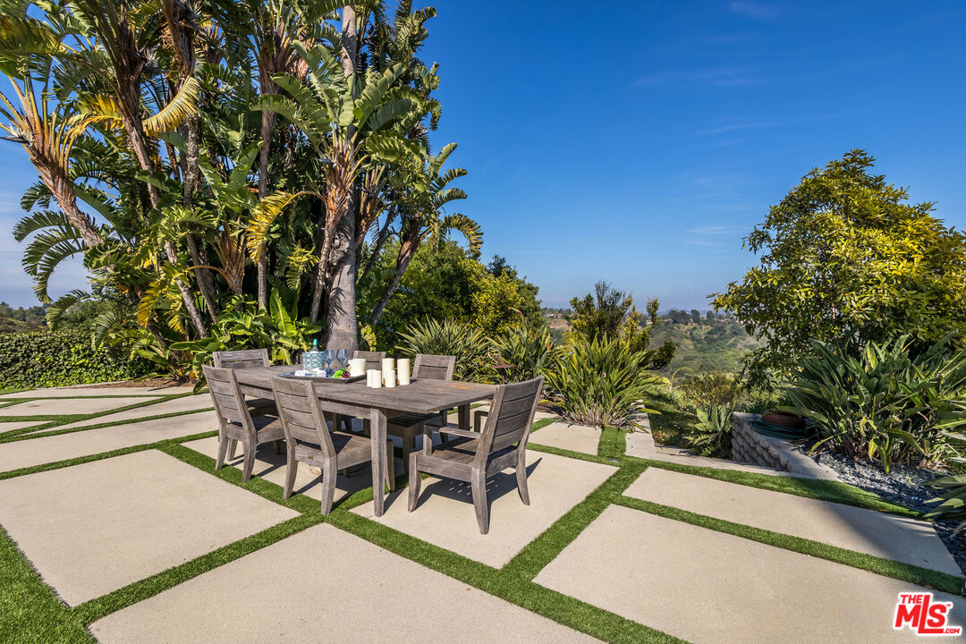 2618 Roscomare Road Los Angeles, CA 90077 - Photo 7 of 49