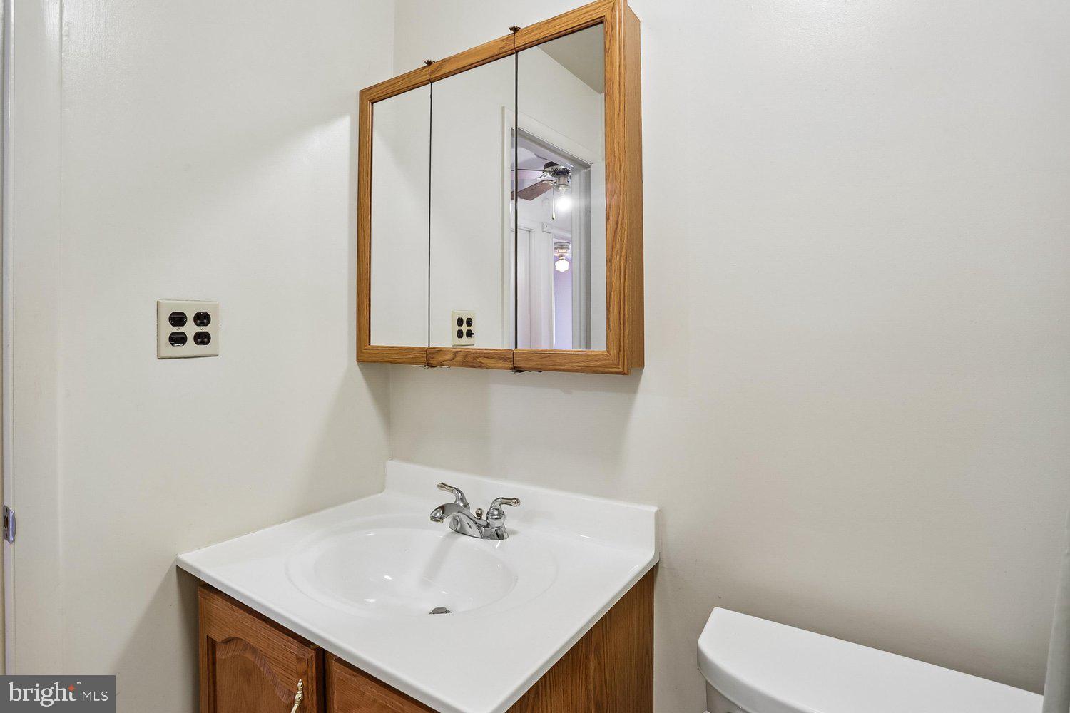 8303 Montpelier Drive Laurel, MD 20708 - Photo 28 of 41 Bath #2