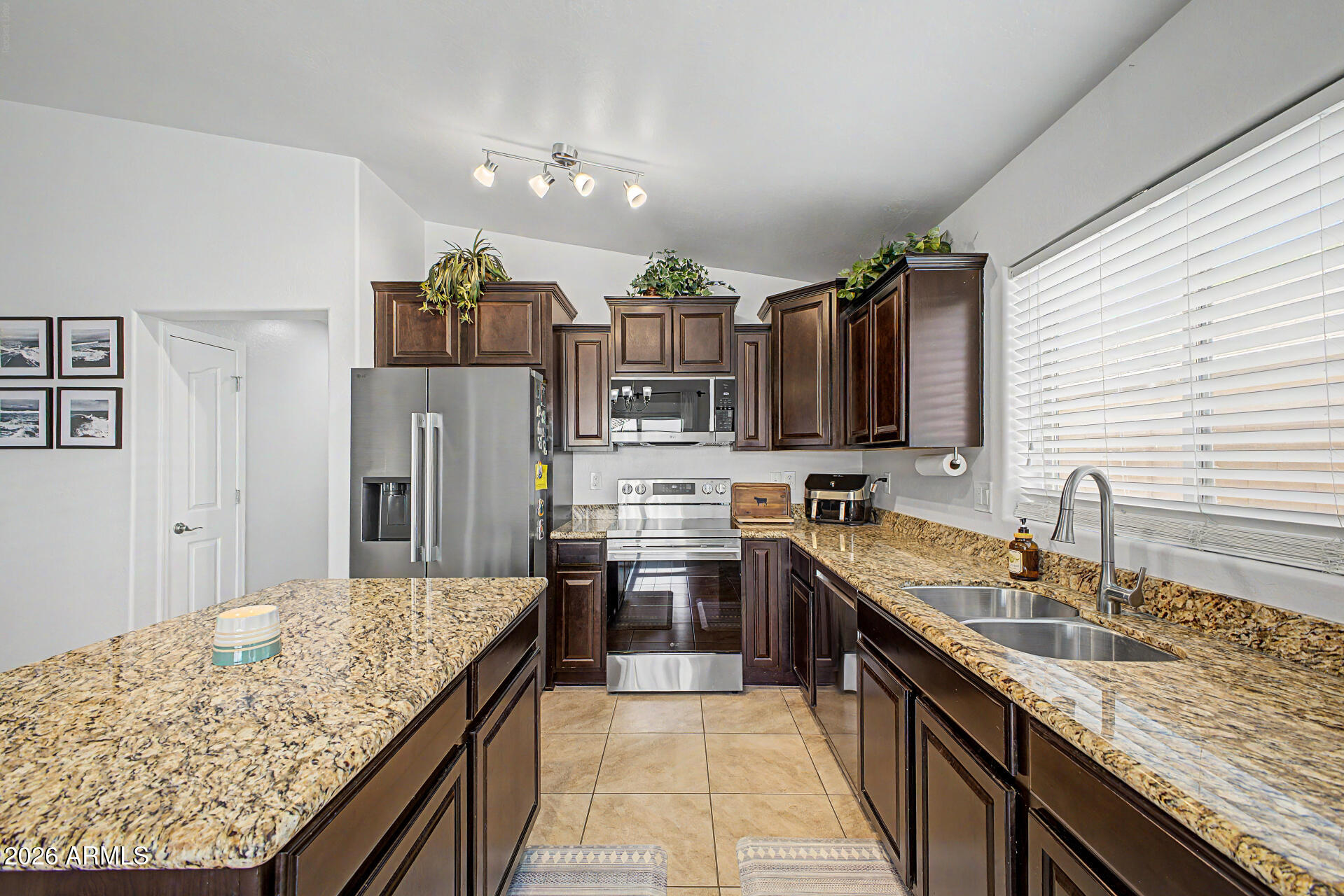 2164 East Stacey Road Gilbert, AZ 85298 - Photo 9 of 50