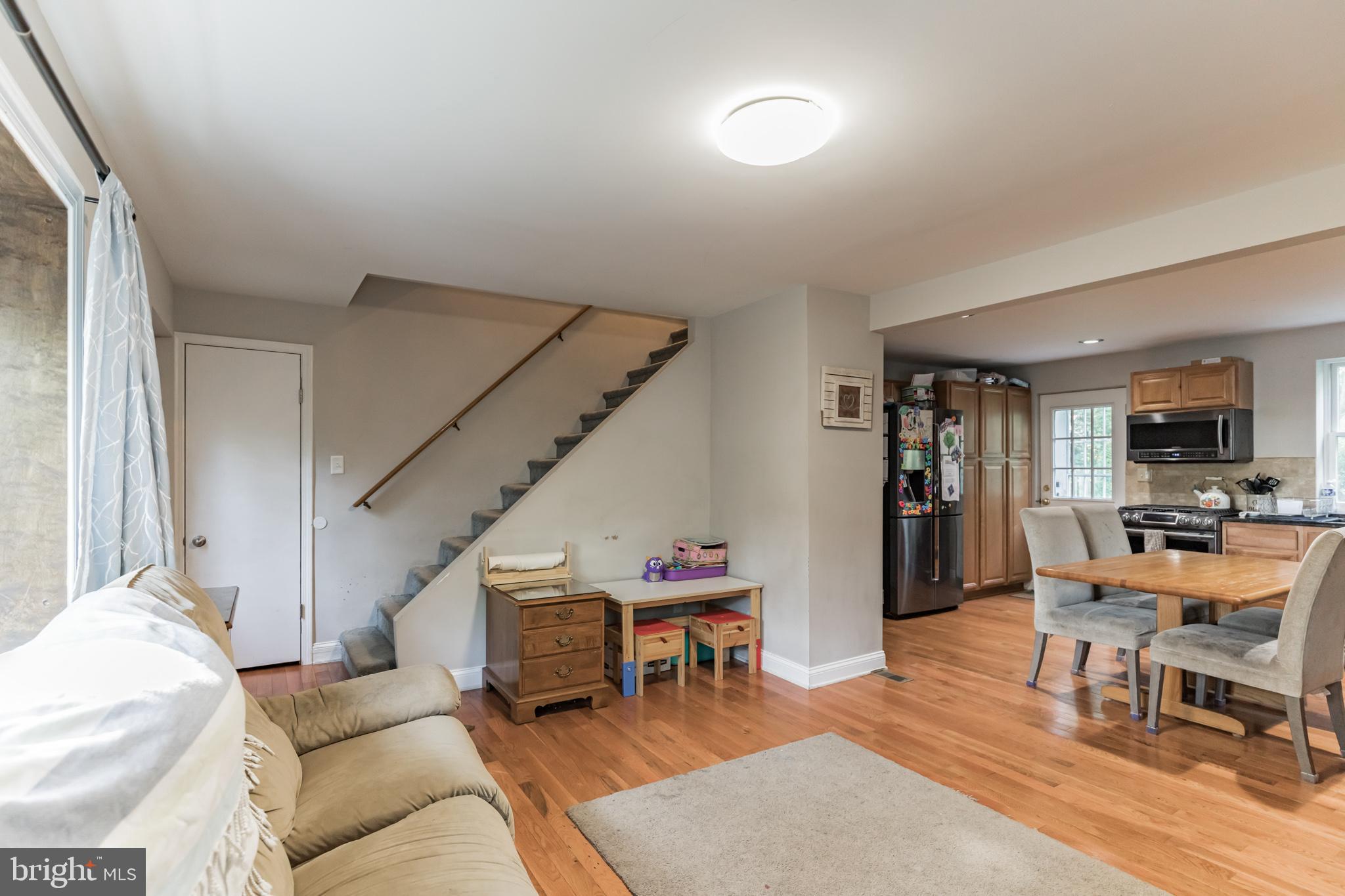 332 Locust Road Glenside, PA 19038 - Photo 7 of 30 Gallery Image 7