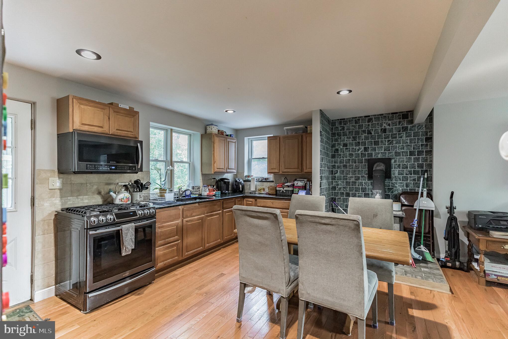 332 Locust Road Glenside, PA 19038 - Photo 10 of 30 Gallery Image 10