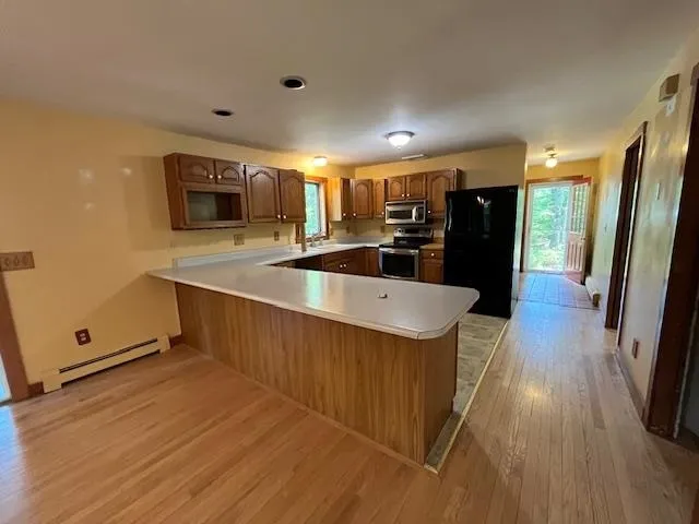 $649,000 | 85 Checkerberry Lane, Henniker, NH 03242