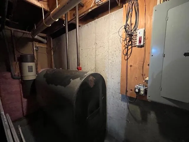 $649,000 | 85 Checkerberry Lane, Henniker, NH 03242