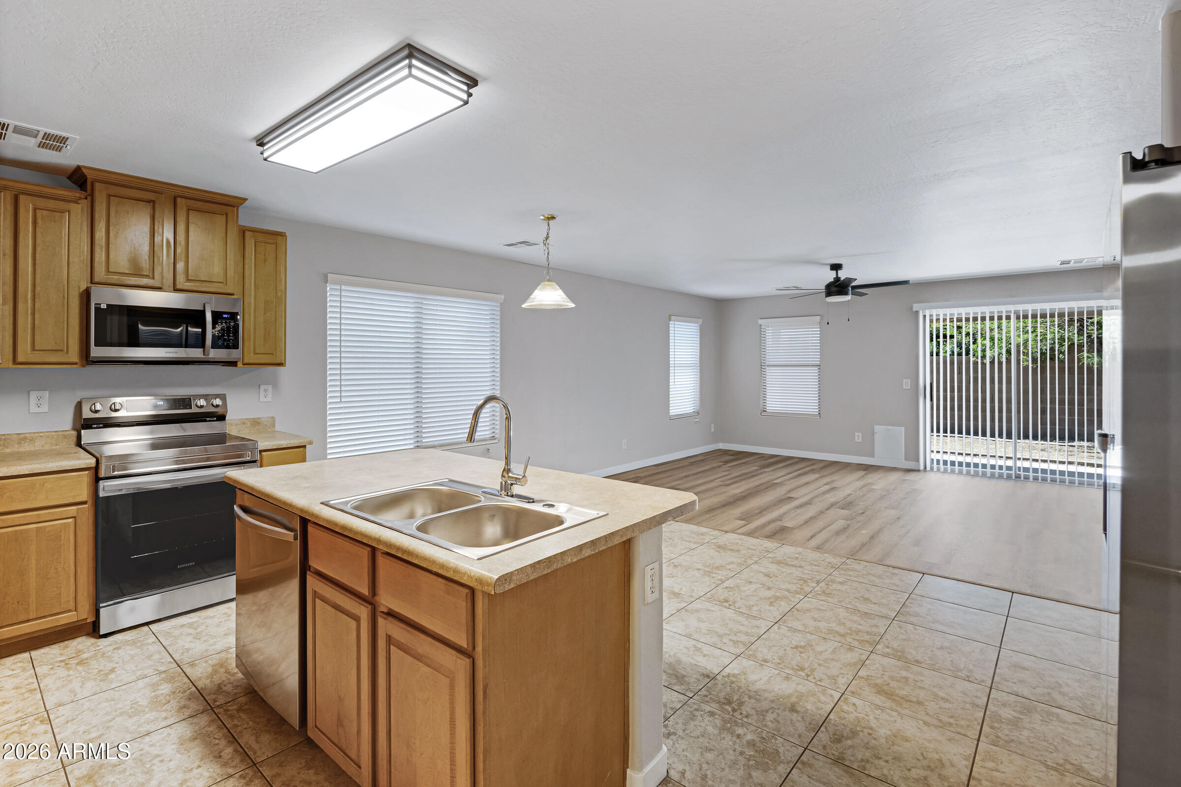 45345 West Woody Road Maricopa, AZ 85139 - Photo 3 of 33 45345 W Woody Rd-7