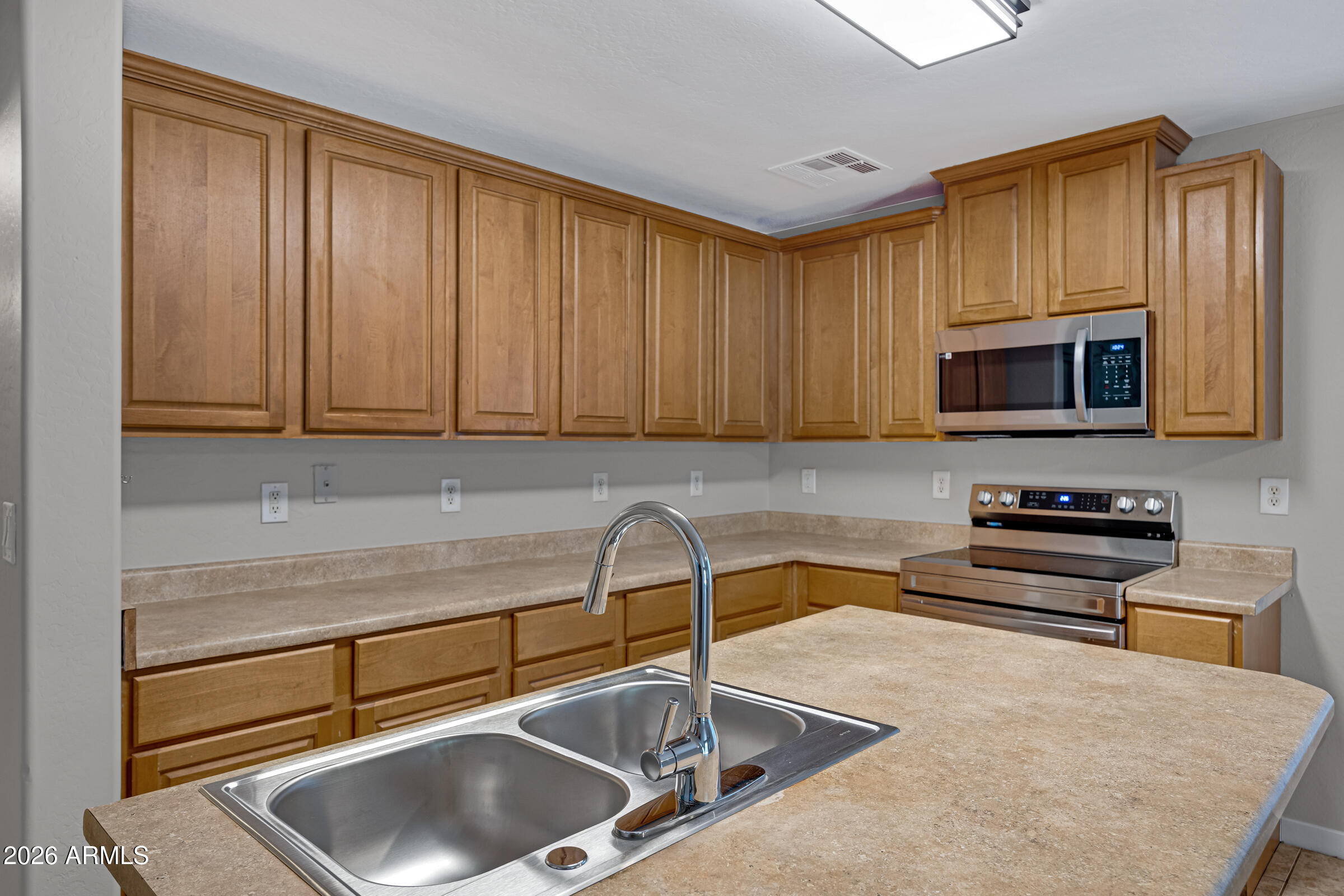 45345 West Woody Road Maricopa, AZ 85139 - Photo 6 of 33 45345 W Woody Rd-10
