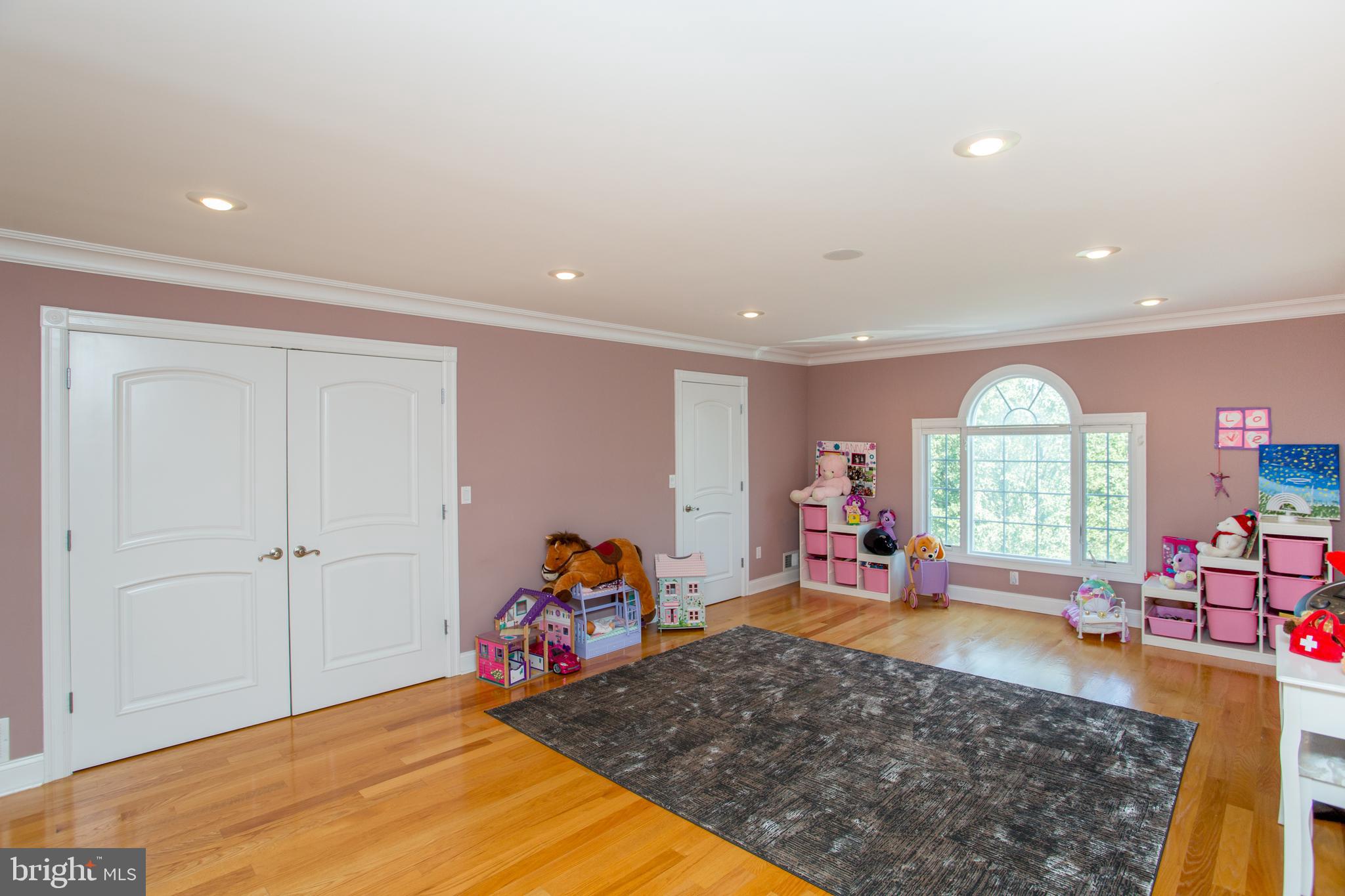95 Rummel Road Milford, NJ 08848 - Photo 46 of 62 Owner's sitting/dressing room