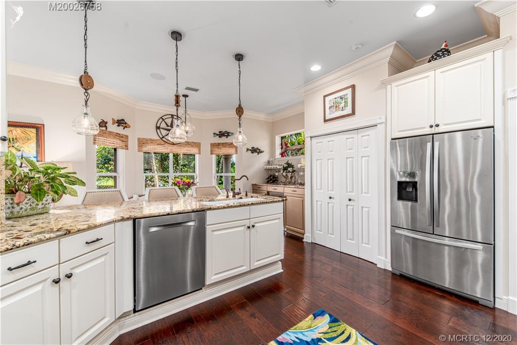1051 Southeast Riverside Drive Stuart, FL 34996 - Photo 27 of 52 Gallery Image 27