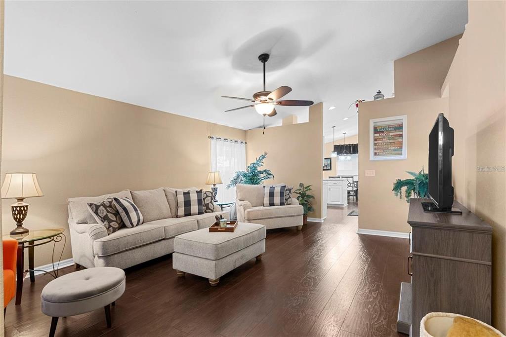 2144 Hatteras Point Lakeland, FL 33813 - Photo 3 of 28