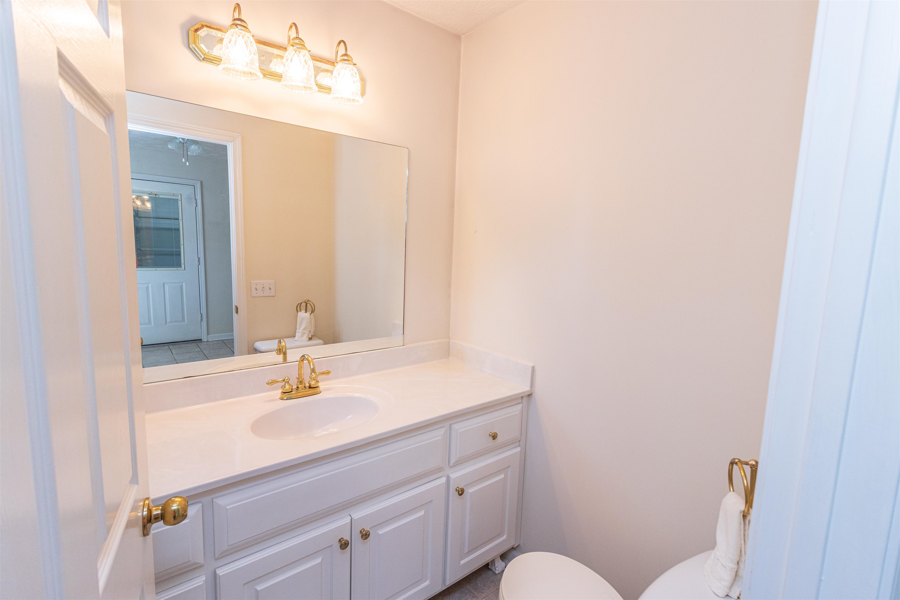 2119 Dunaway Road Selmer, TN 38375 - Photo 11 of 32 Gallery Image 11